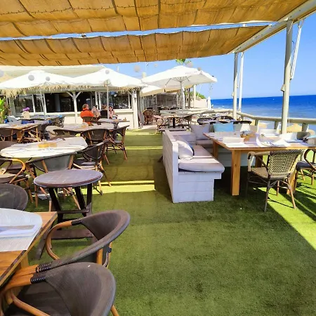 Villa Marbesa 200 M From The Sea!!! Marbella